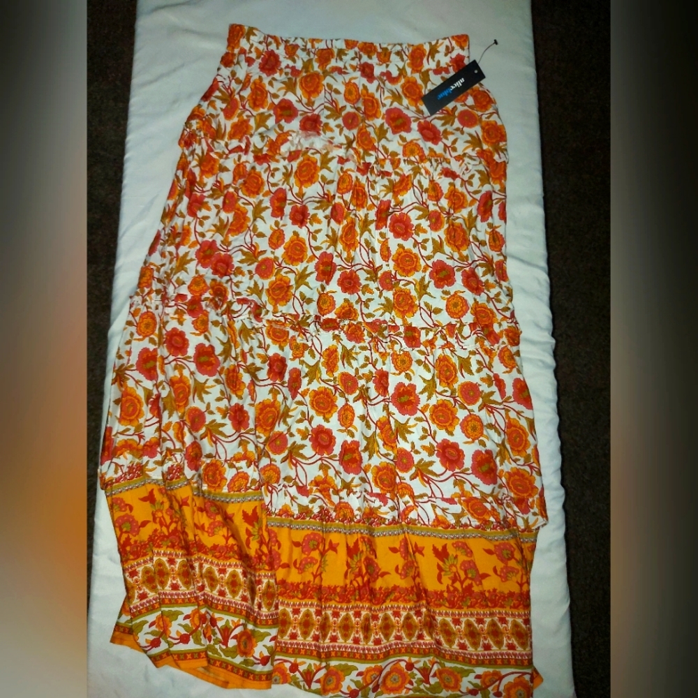 Women skirt